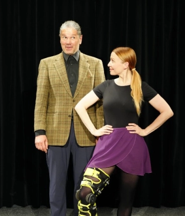 Premiere: Theater - Die Tanzstunde