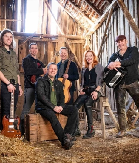 Konzert mit der Band ZEIDIG